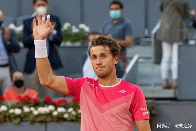 意媒:罗马在力争签下贝利与桑乔,两名中场或离队腾出空间