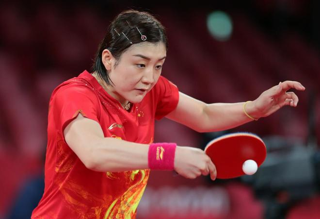 扑克不是靠勇气赢的(扑克的胜利不靠勇气)